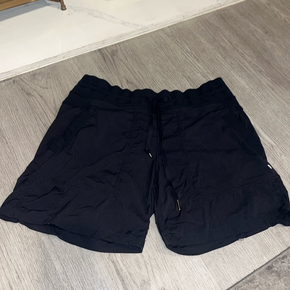 Lululemon black shorts